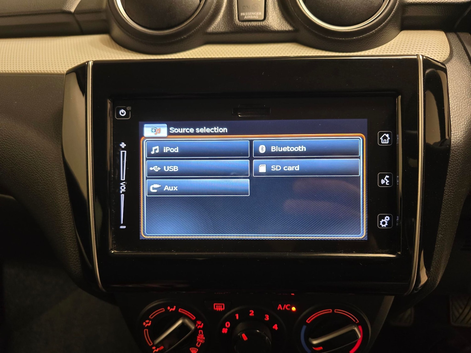 Used Suzuki Swift 2023 for sale - 76623928: Photo 17