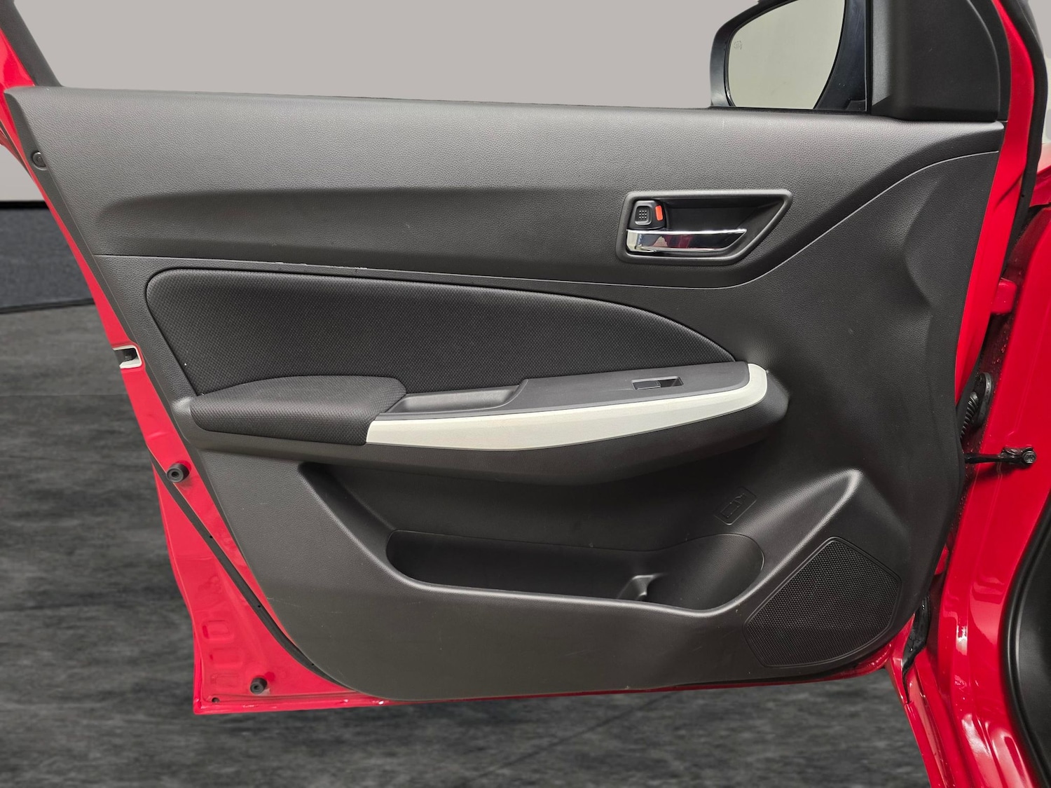 Used Suzuki Swift 2023 for sale - 76623928: Photo 28