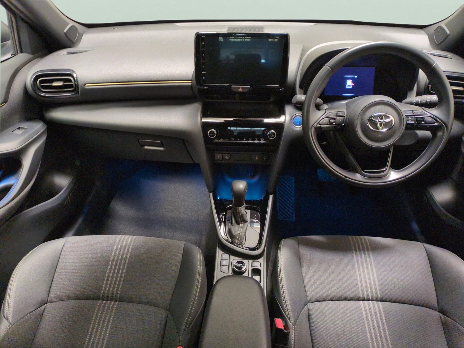 Used Toyota Yaris Cross 2022 for sale - 77650946: Photo 6