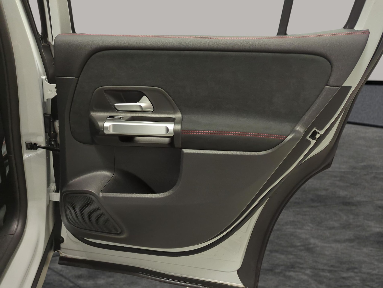 Used Mercedes-Benz GLB 2022 for sale - 77428578: Photo 33