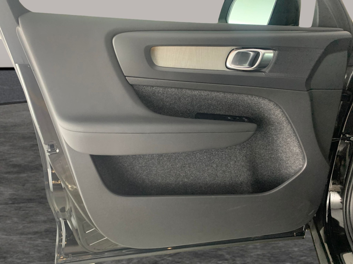 Used Volvo XC40 2022 for sale - 77043676: Photo 27