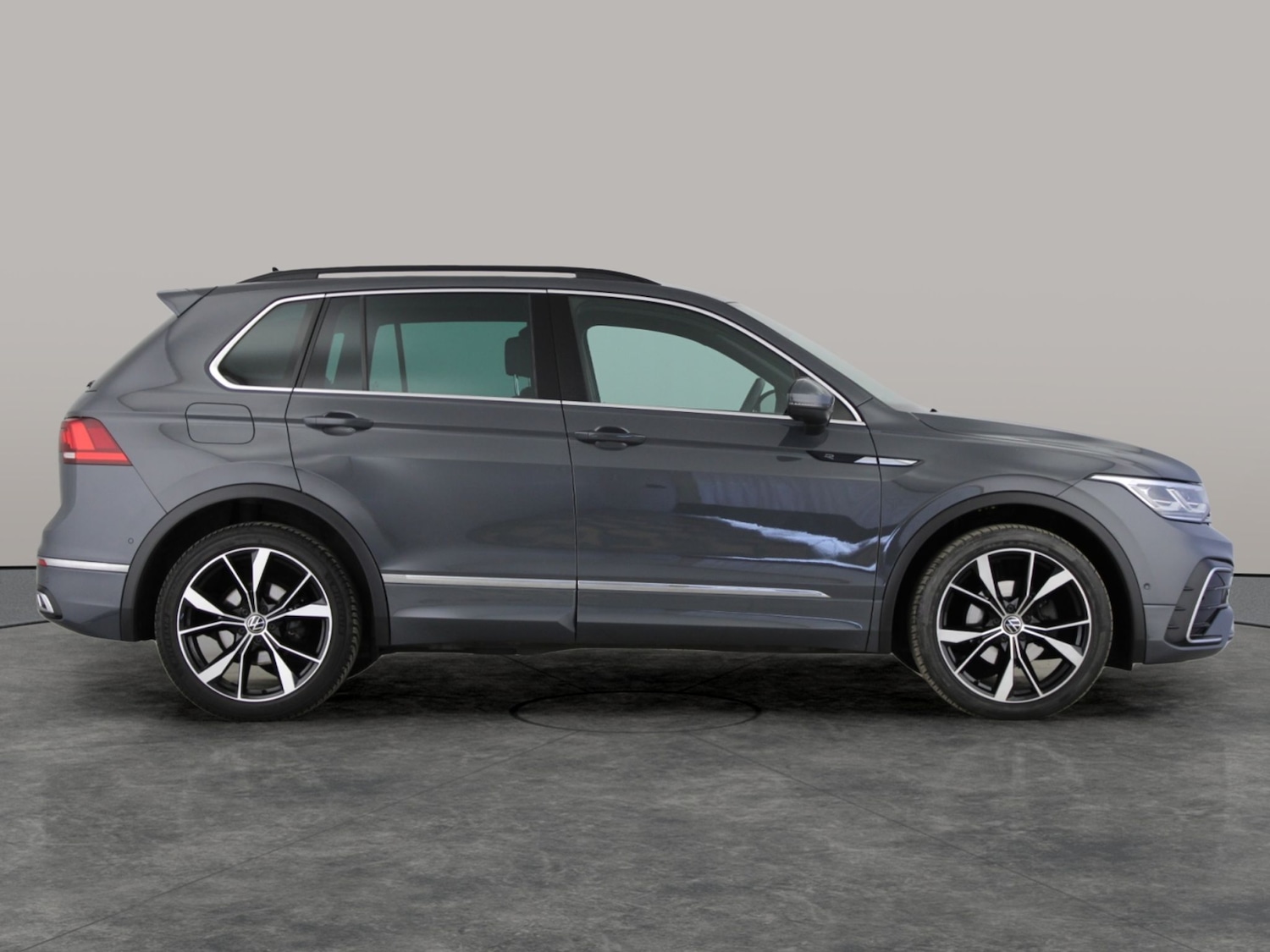 Used Volkswagen Tiguan 2023 for sale - 78199653: Photo 9