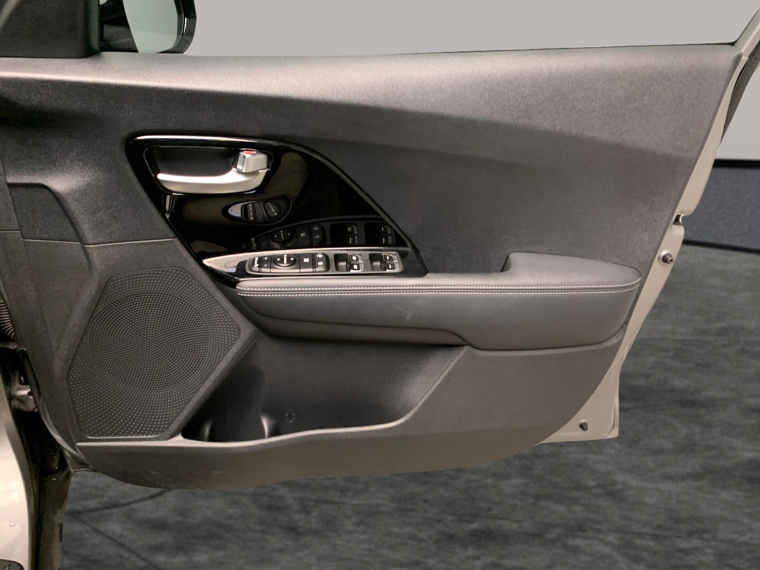 Used Kia Niro 2022 for sale - 76971705: Photo 28