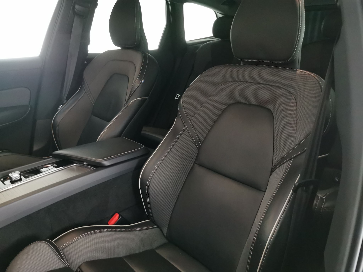 Used Volvo XC60 2022 for sale - 77641109: Photo 22