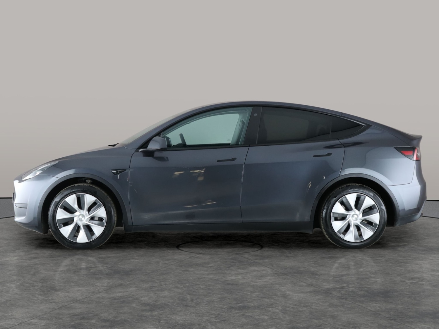 Used Tesla Model Y 2023 for sale - 76626200: Photo 14