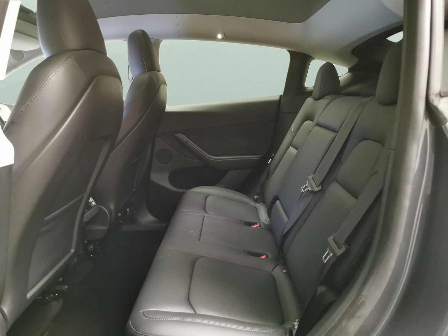 Used Tesla Model Y 2023 for sale - 76626200: Photo 26