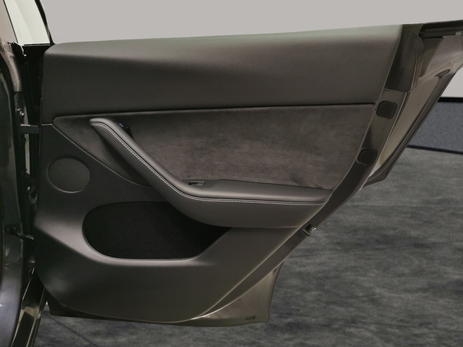 Used Tesla Model Y 2023 for sale - 76626200: Photo 29