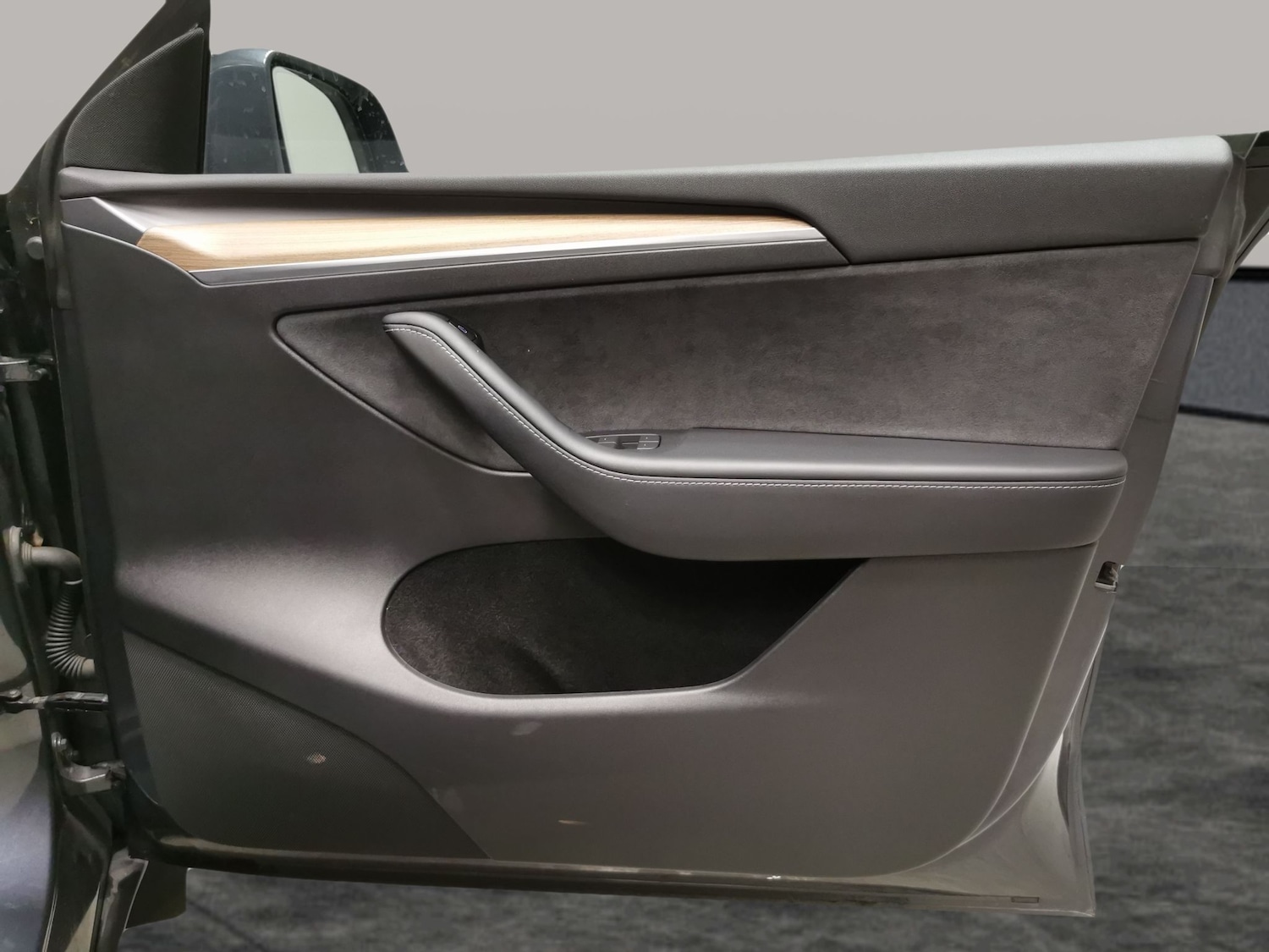 Used Tesla Model Y 2023 for sale - 76626200: Photo 30