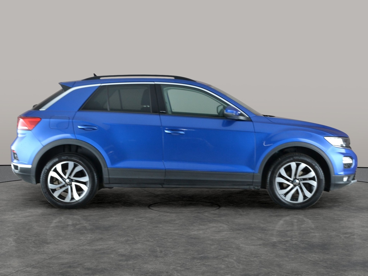 Used Volkswagen T-Roc 2022 for sale - 77791421: Photo 8