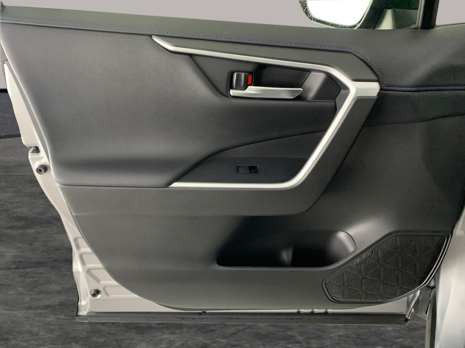 Used Toyota RAV4 2021 for sale - 76439709: Photo 37