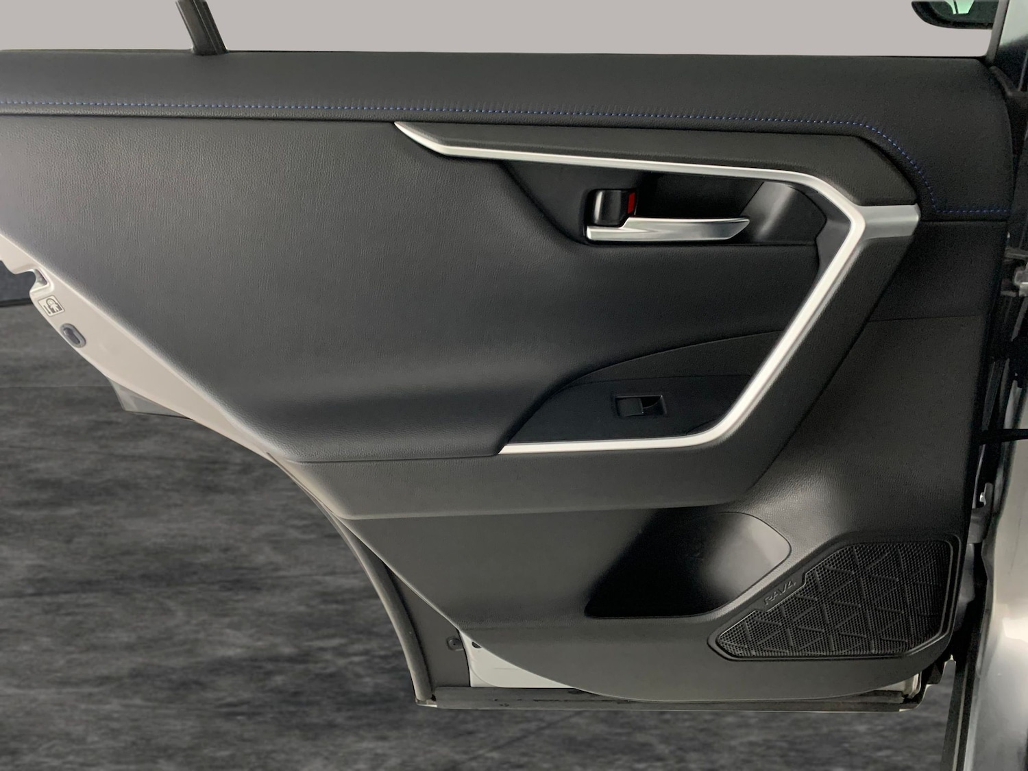 Used Toyota RAV4 2021 for sale - 76439709: Photo 38