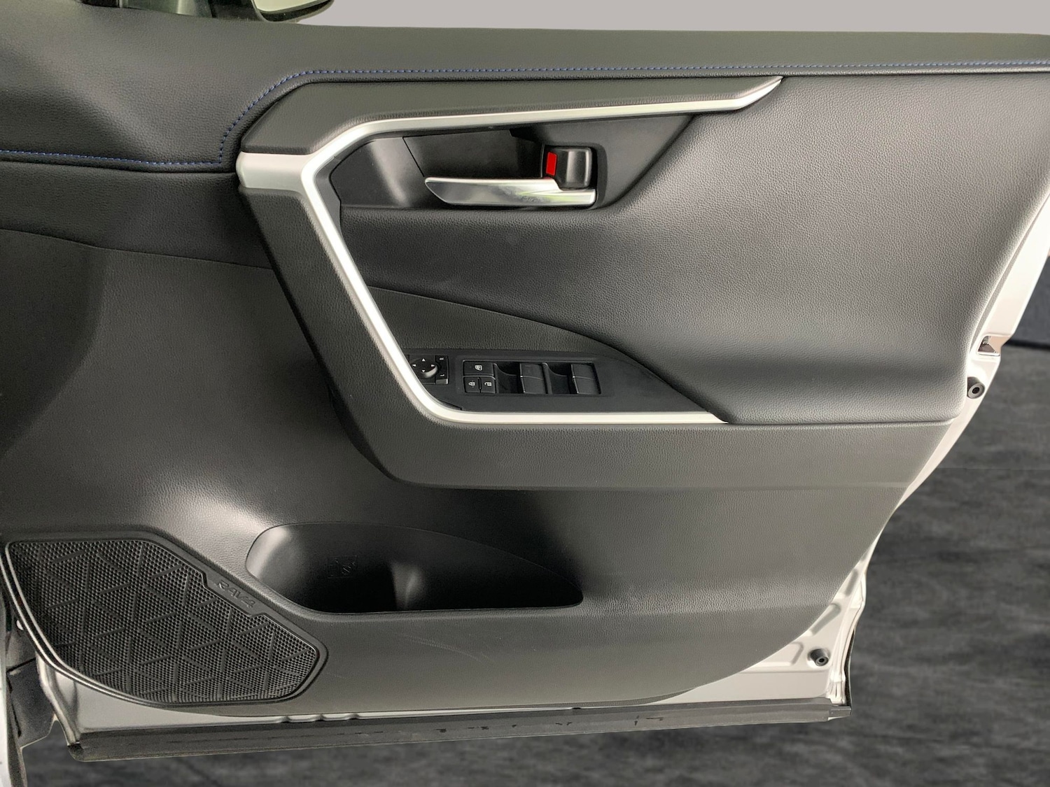 Used Toyota RAV4 2021 for sale - 76439709: Photo 41