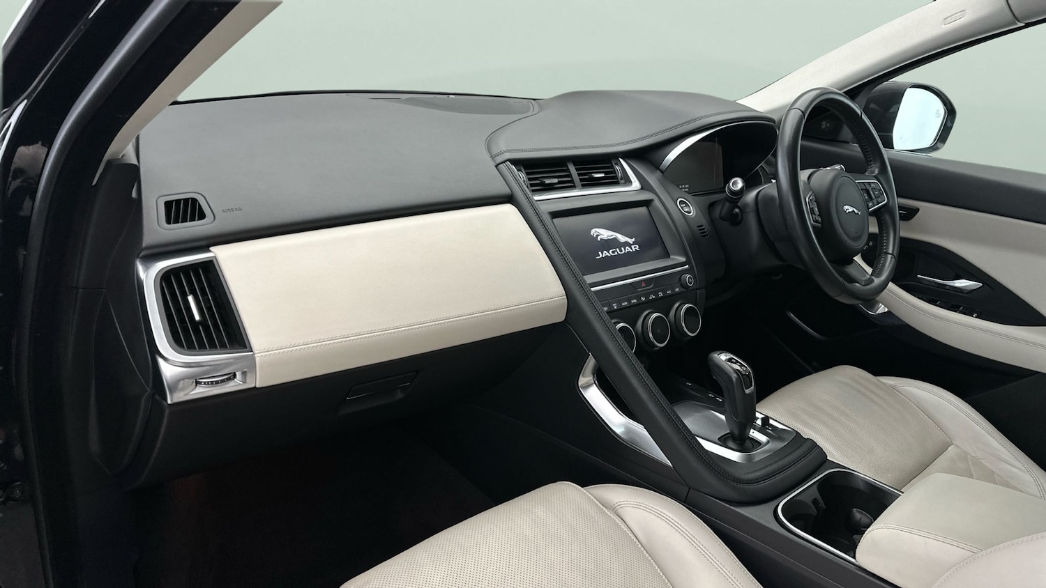 Used Jaguar E-Pace 2018 for sale - 77607310: Photo 13