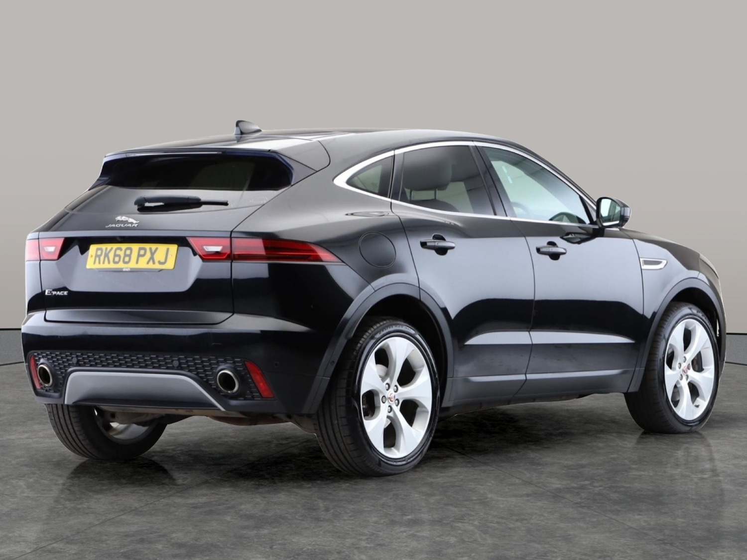 Used Jaguar E-Pace 2018 for sale - 77607310: Photo 6