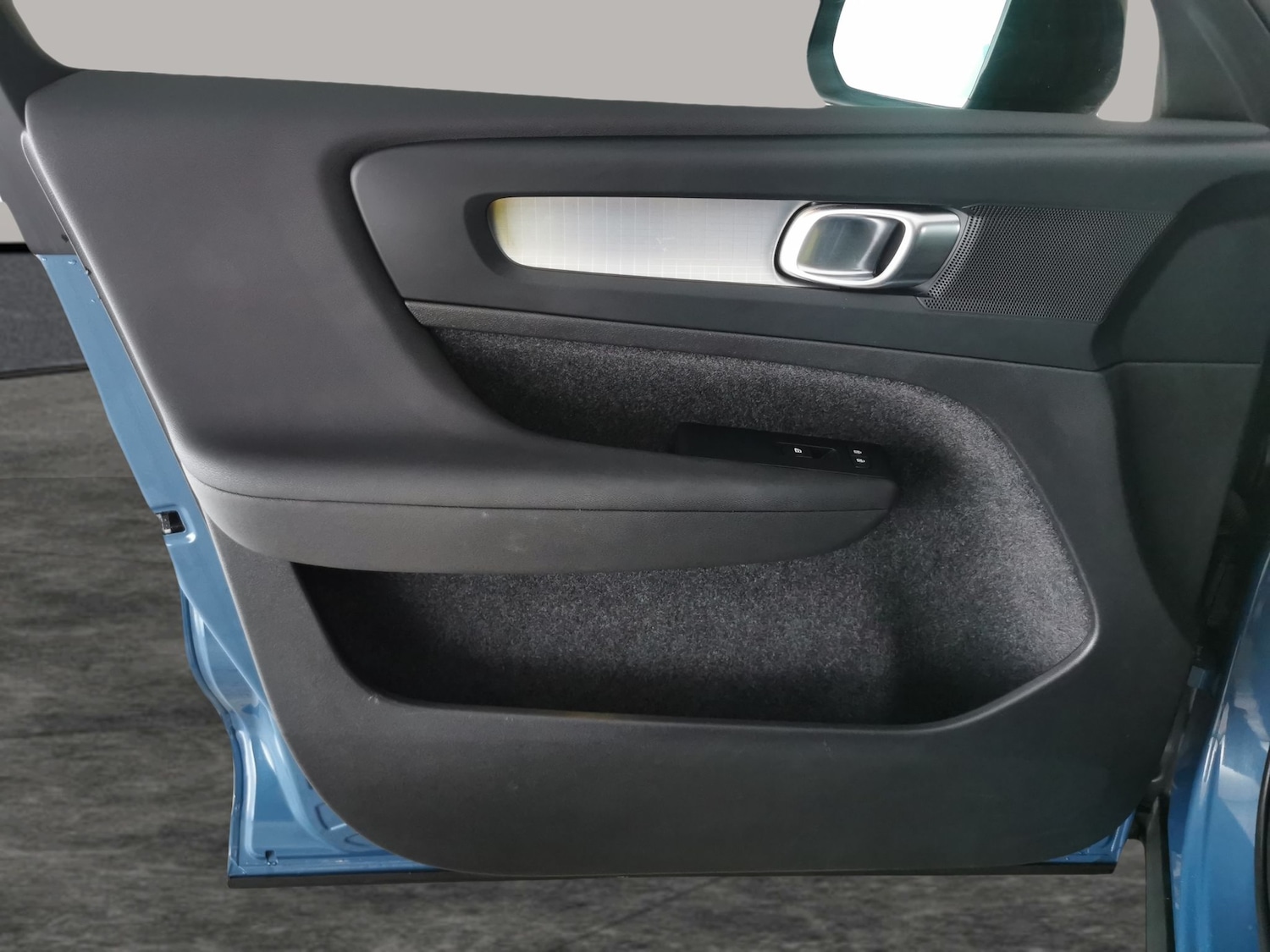 Used Volvo XC40 2022 for sale - 77248431: Photo 32