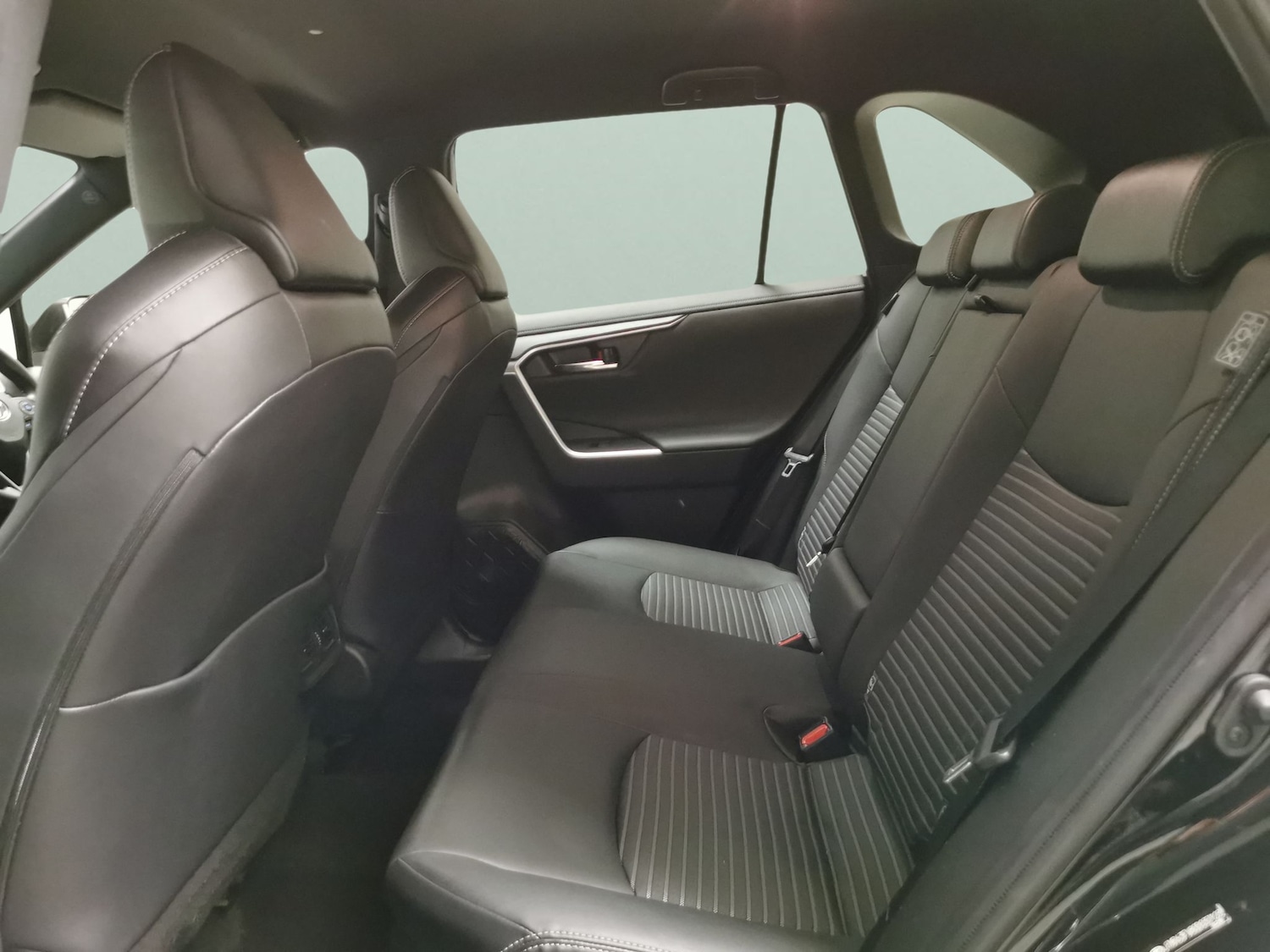 Used Toyota RAV4 2021 for sale - 76594830: Photo 28