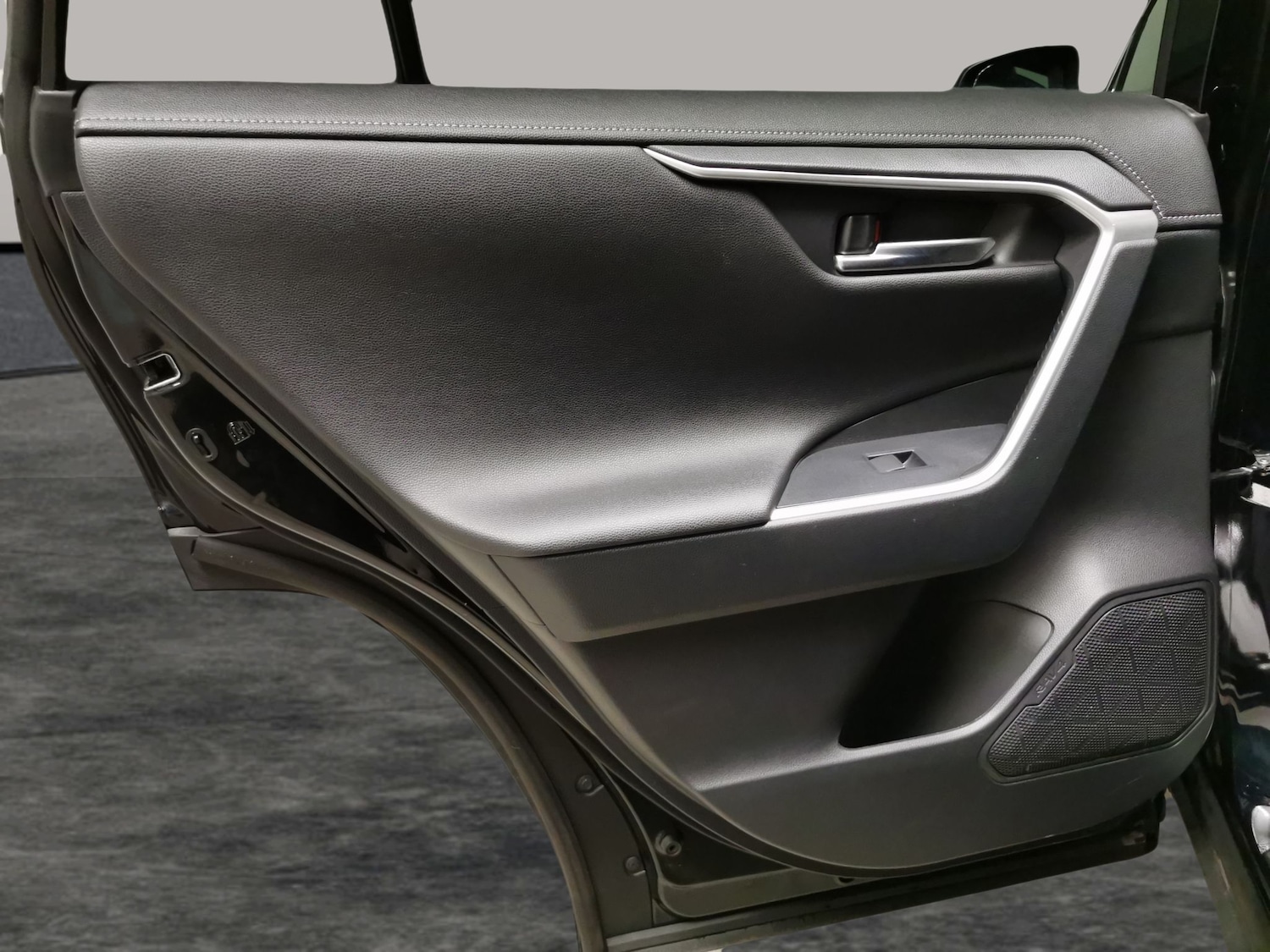 Used Toyota RAV4 2021 for sale - 76594830: Photo 30