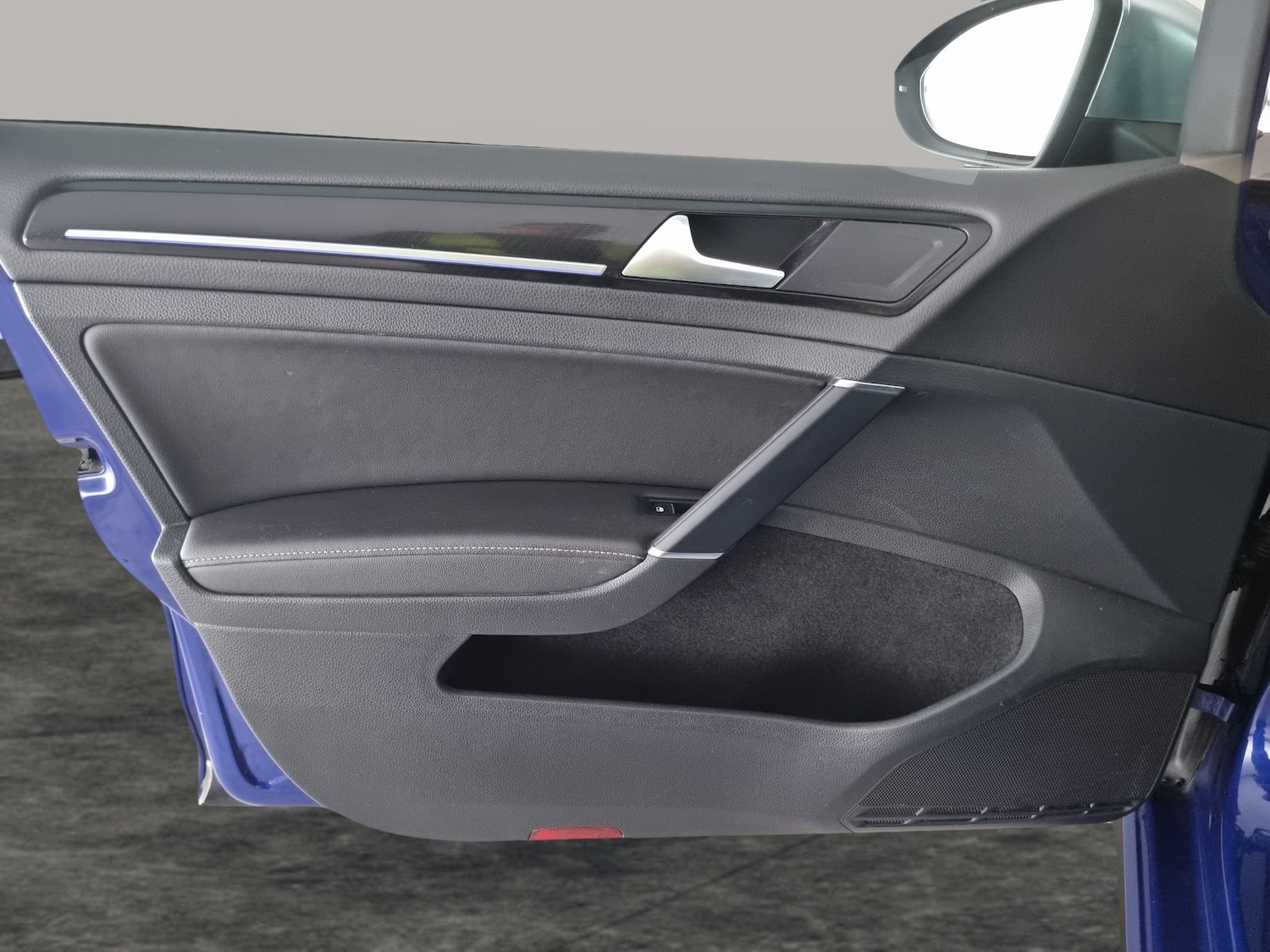 Vehicle 33