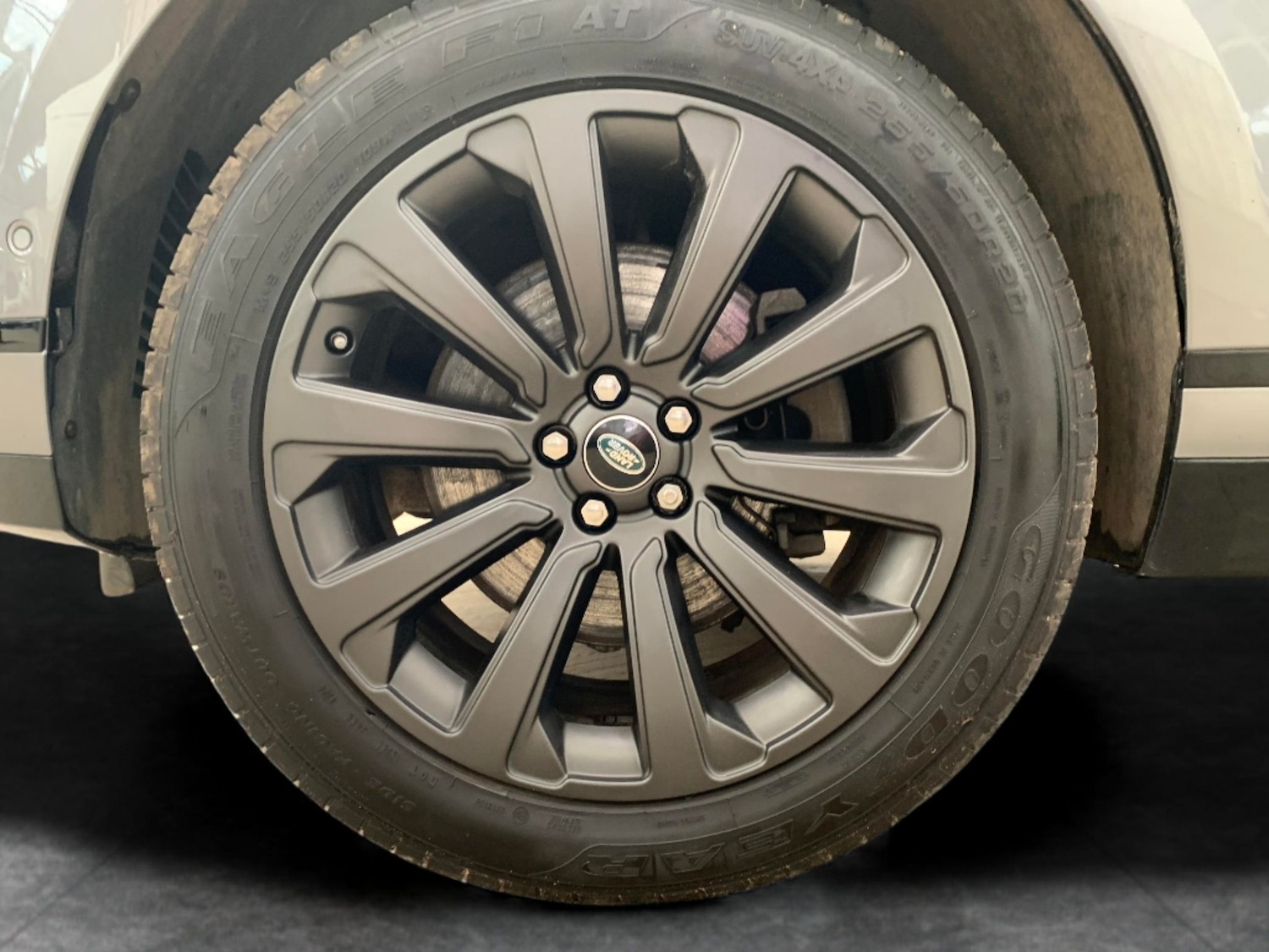 Used Land Rover Range Rover Velar 2021 for sale - 76205019: Photo 31