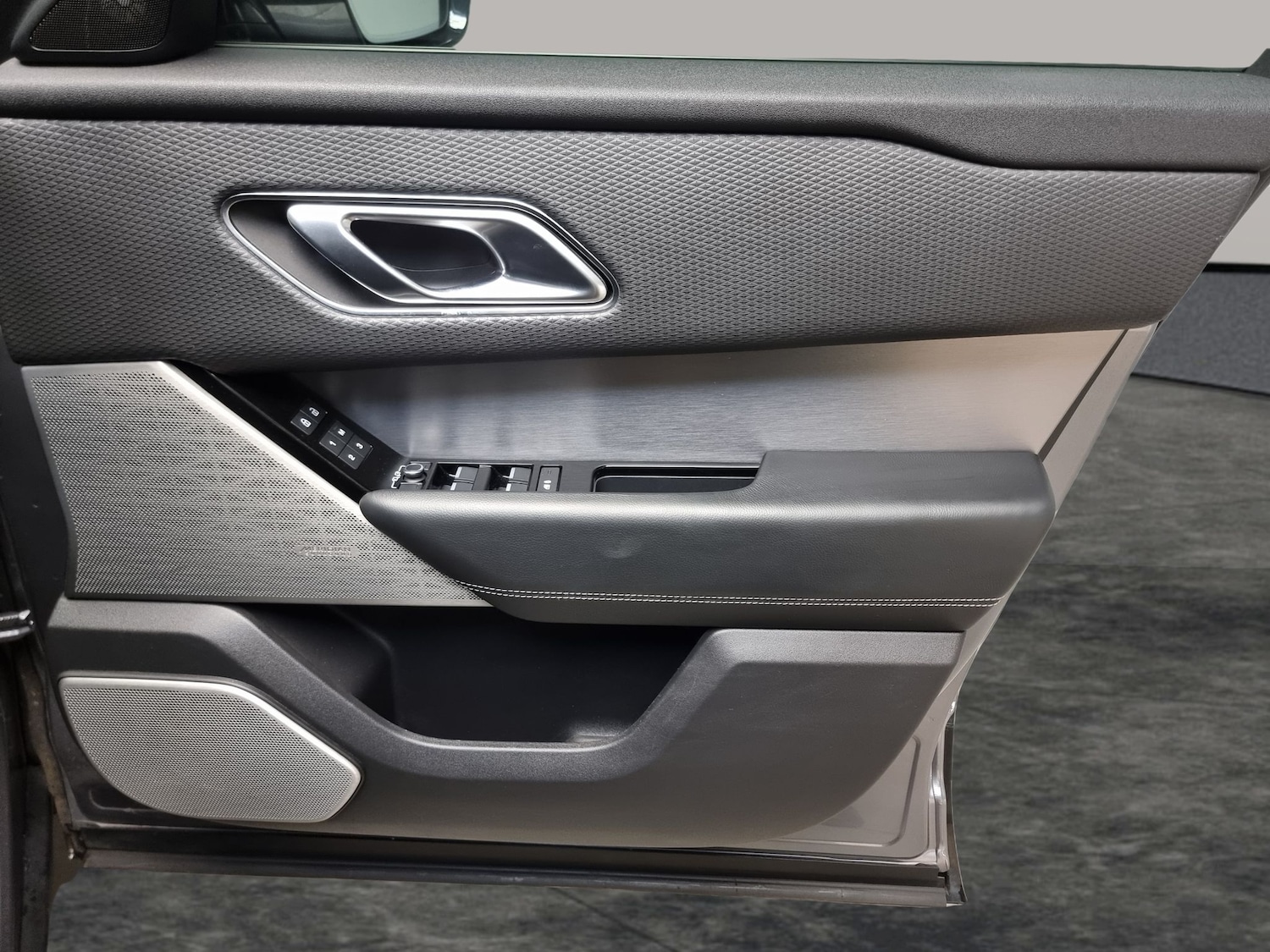 Used Land Rover Range Rover Velar 2021 for sale - 76205019: Photo 39