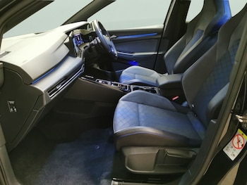 Used Volkswagen Golf 2024 for sale - 78563808: Photo