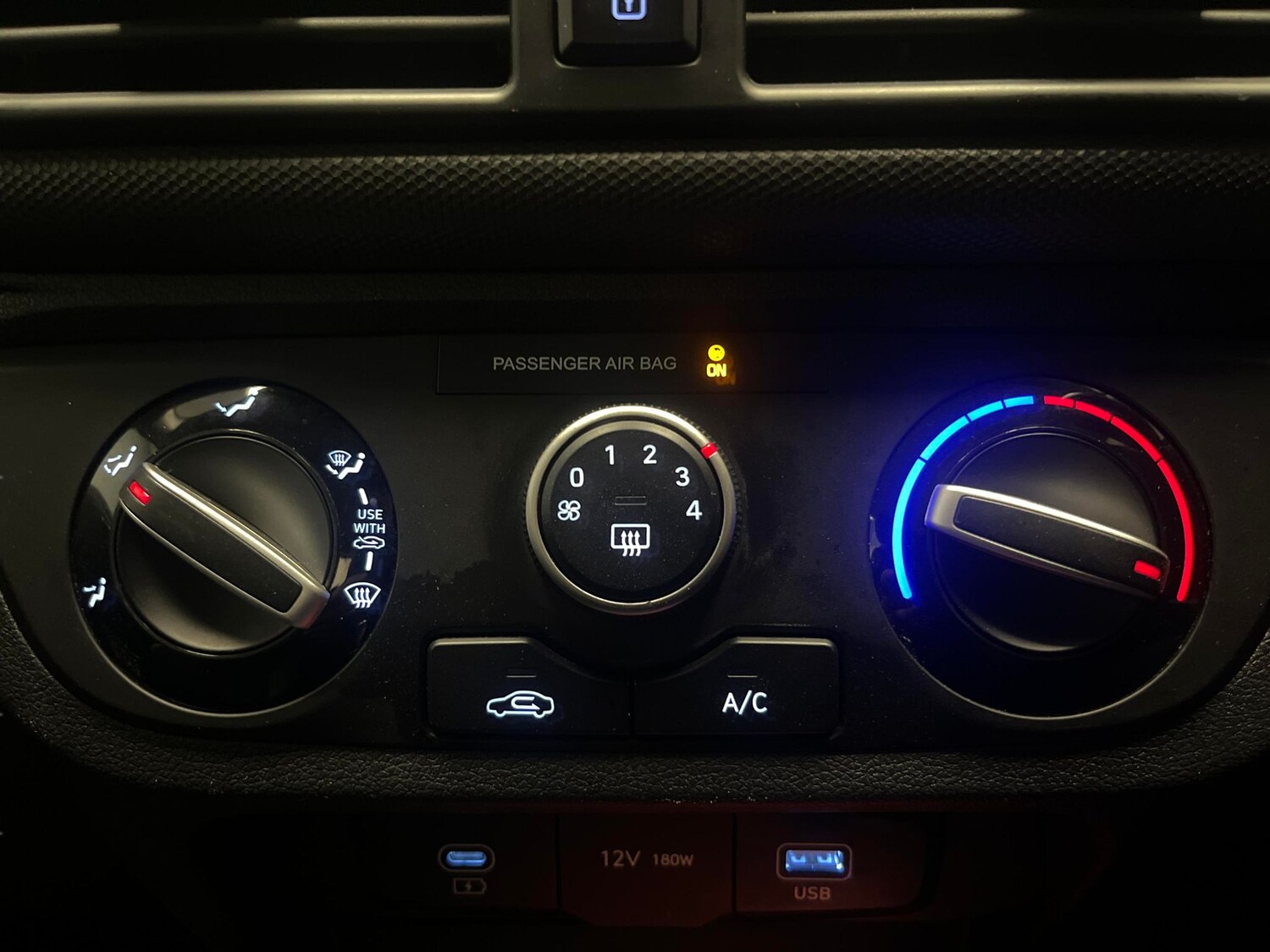 Used Hyundai i10 2023 for sale - 78212272: Photo 18