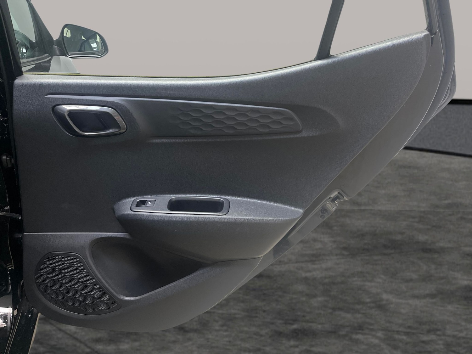 Used Hyundai i10 2023 for sale - 78212272: Photo 28