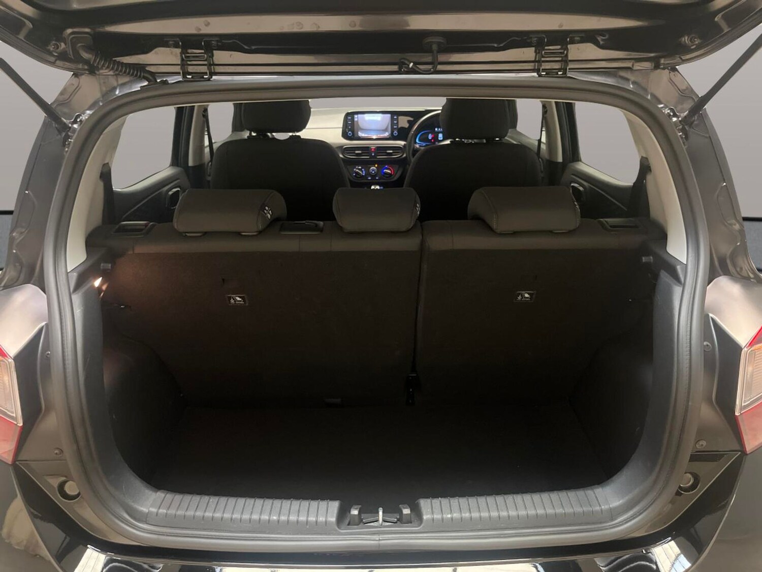 Used Hyundai i10 2023 for sale - 78212272: Photo 32