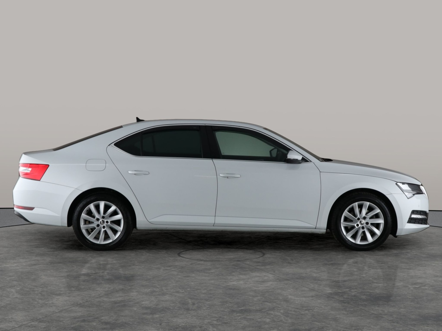 Used Skoda Superb 2021 for sale - 76373461: Photo 12