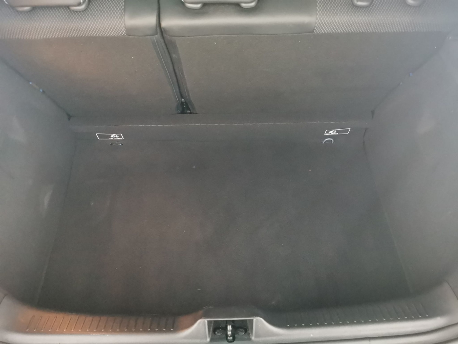 Used Renault Clio 2019 for sale - 77848436: Photo 29