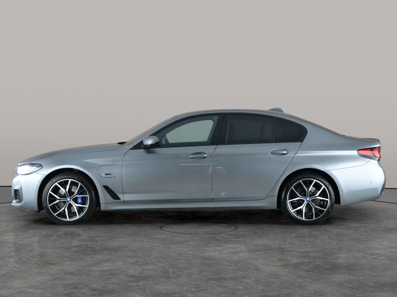 Used BMW 5 Series 2023 for sale - 77240564: Photo 14