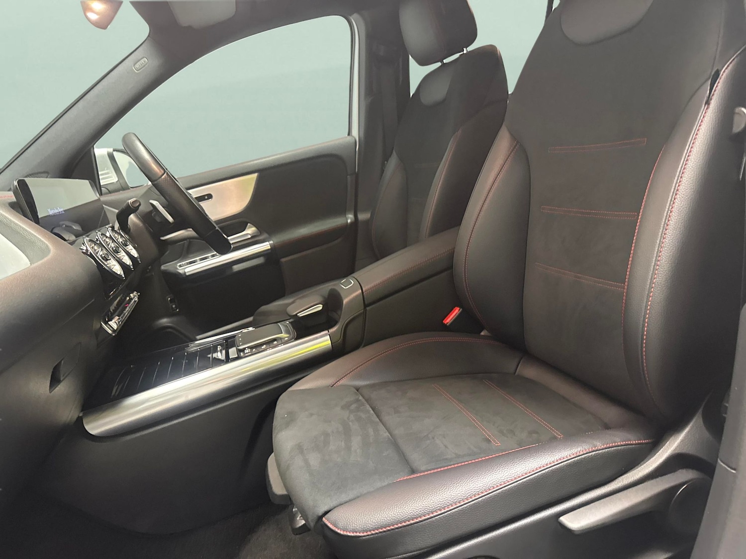 Used Mercedes-Benz EQA 2021 for sale - 76704158: Photo 4