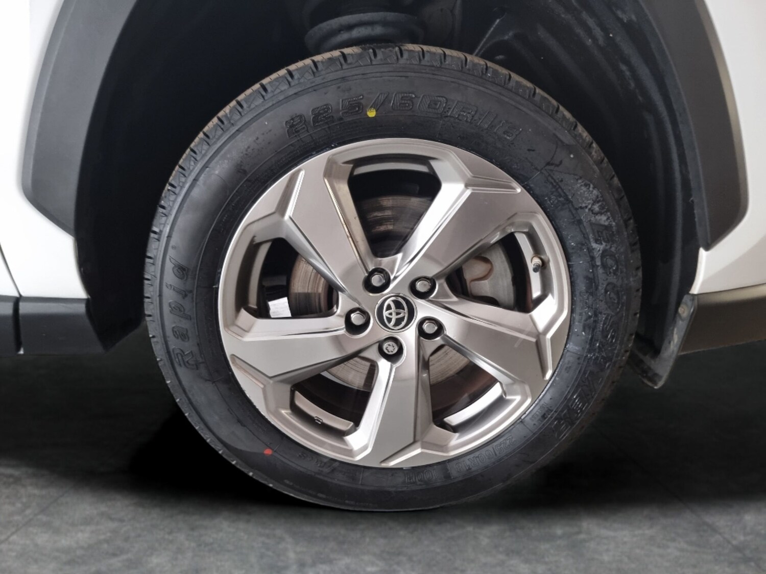 Used Toyota RAV4 2021 for sale - 77711150: Photo 24