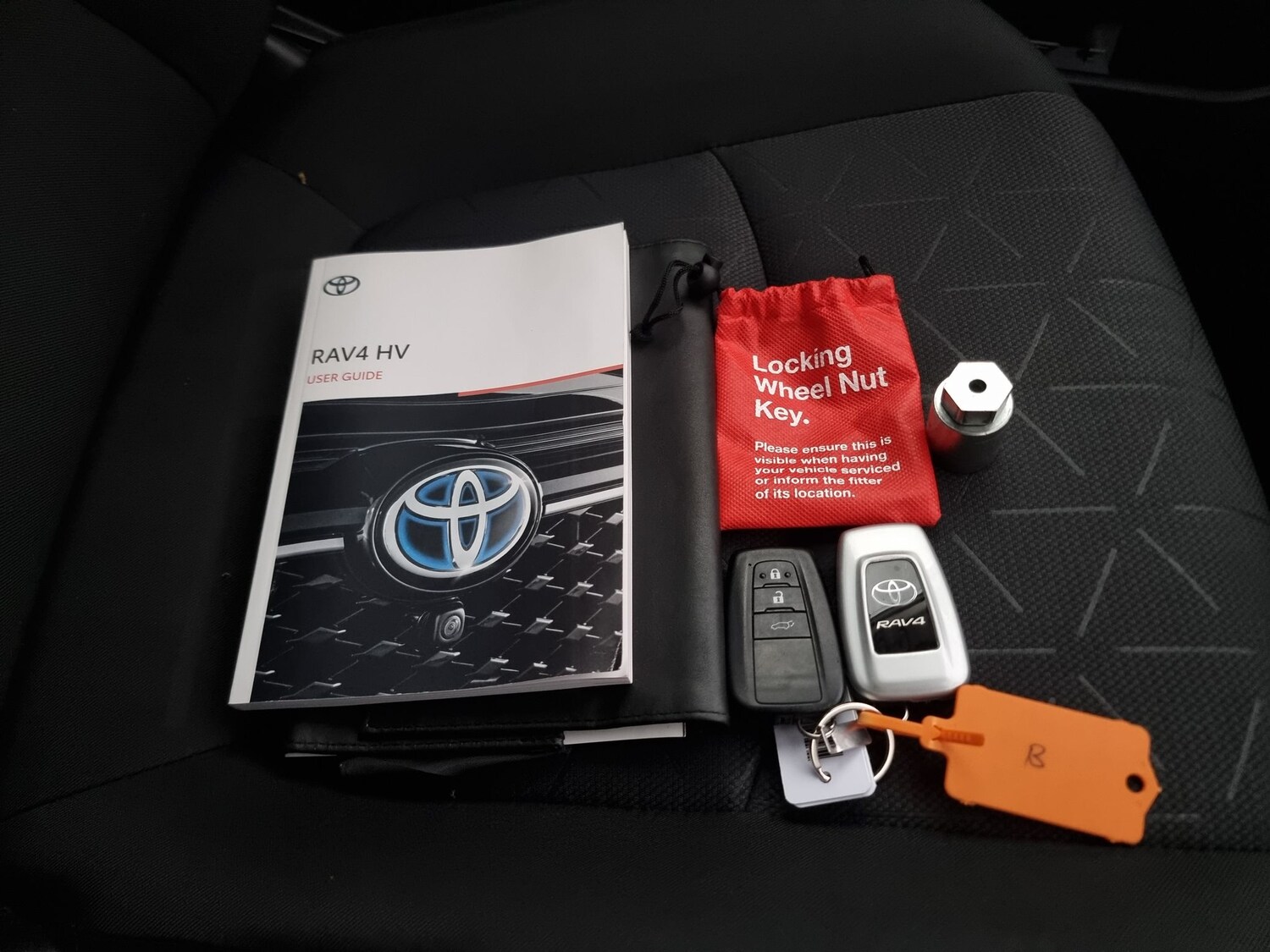 Used Toyota RAV4 2021 for sale - 77711150: Photo 31