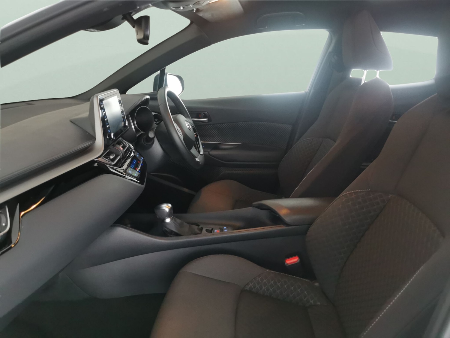 Used Toyota C-HR 2023 for sale - 78199724: Photo 4