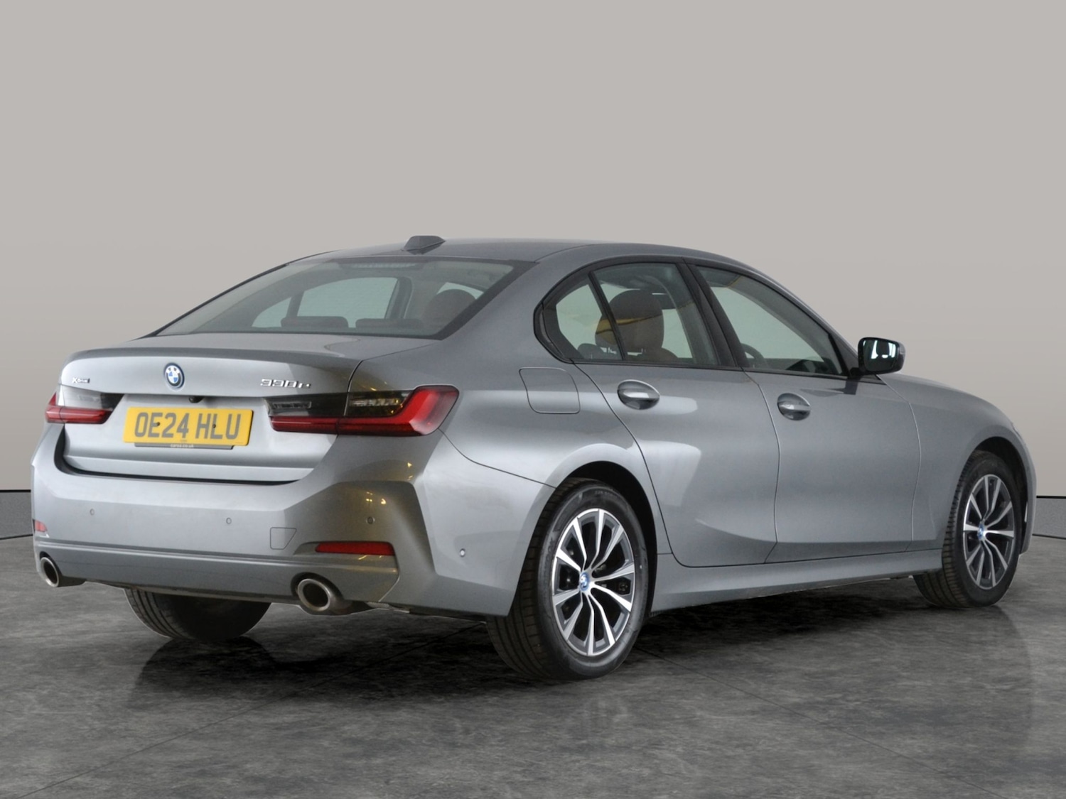 Used BMW 3 Series 2024 for sale - 77720801: Photo 11