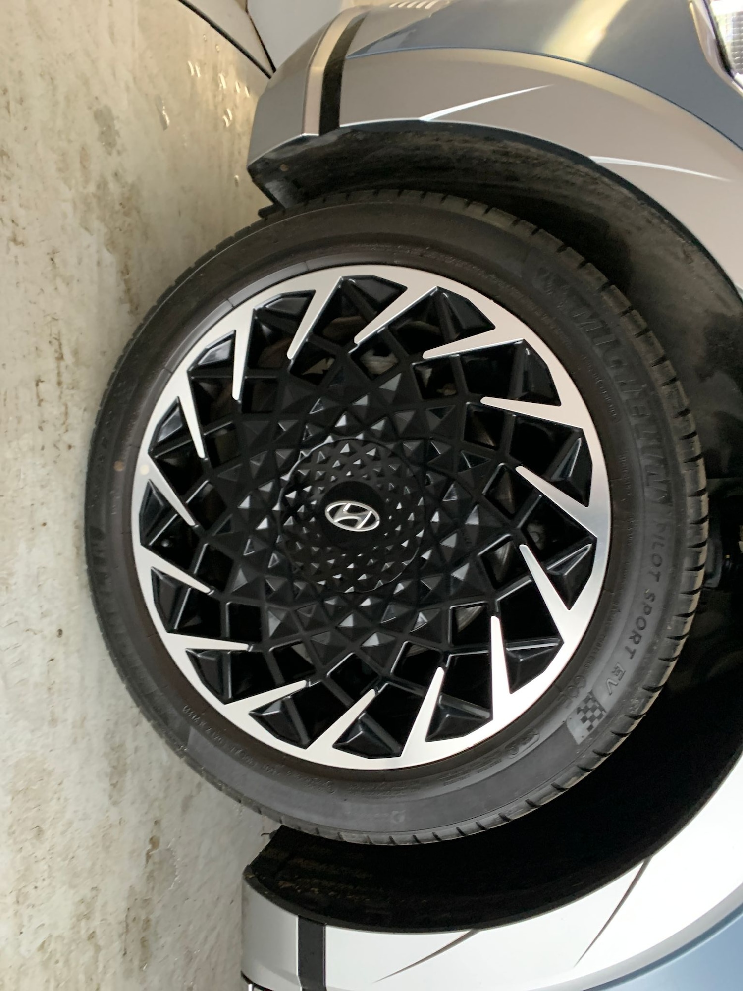 Used Hyundai IONIQ 5 2024 for sale - 76892708: Photo 32