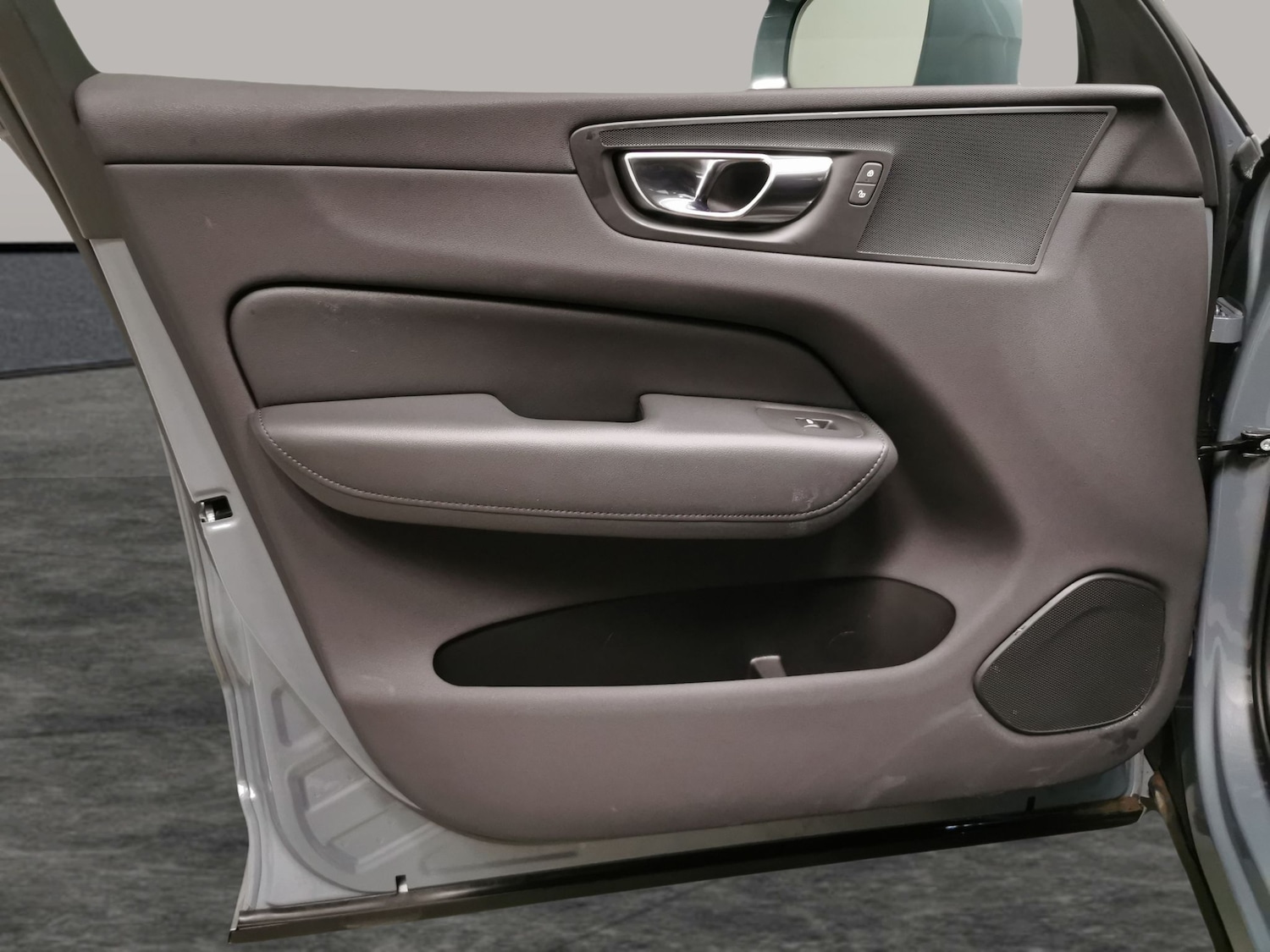 Used Volvo XC60 2023 for sale - 77300885: Photo 23