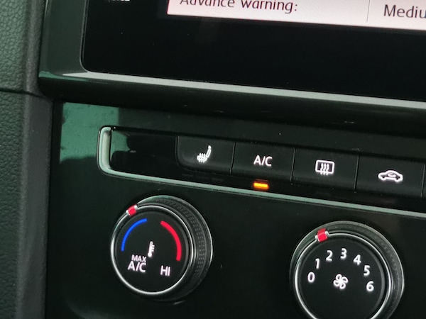 Used Volkswagen Golf 2019 for sale - 76318996: Photo 23