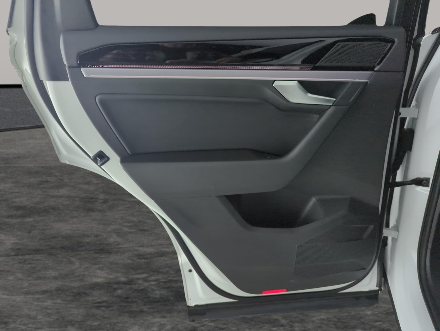 Used Volkswagen Touareg 2023 for sale - 77319272: Photo 38