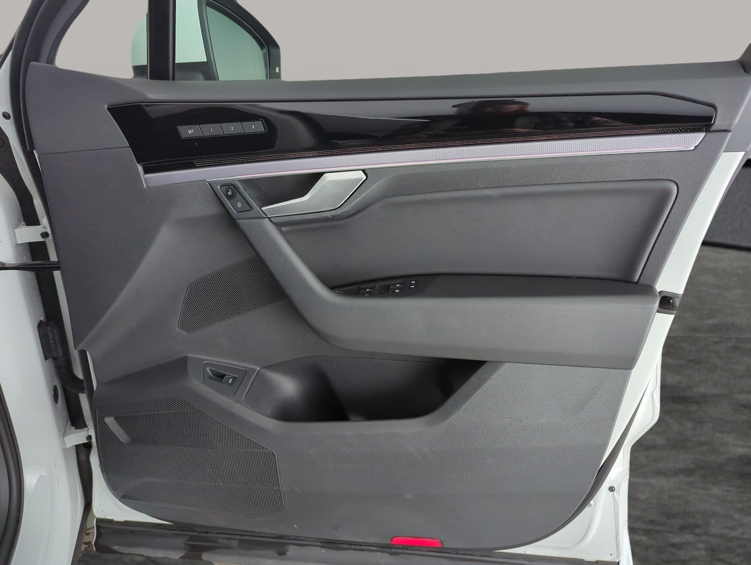 Used Volkswagen Touareg 2023 for sale - 77319272: Photo 40