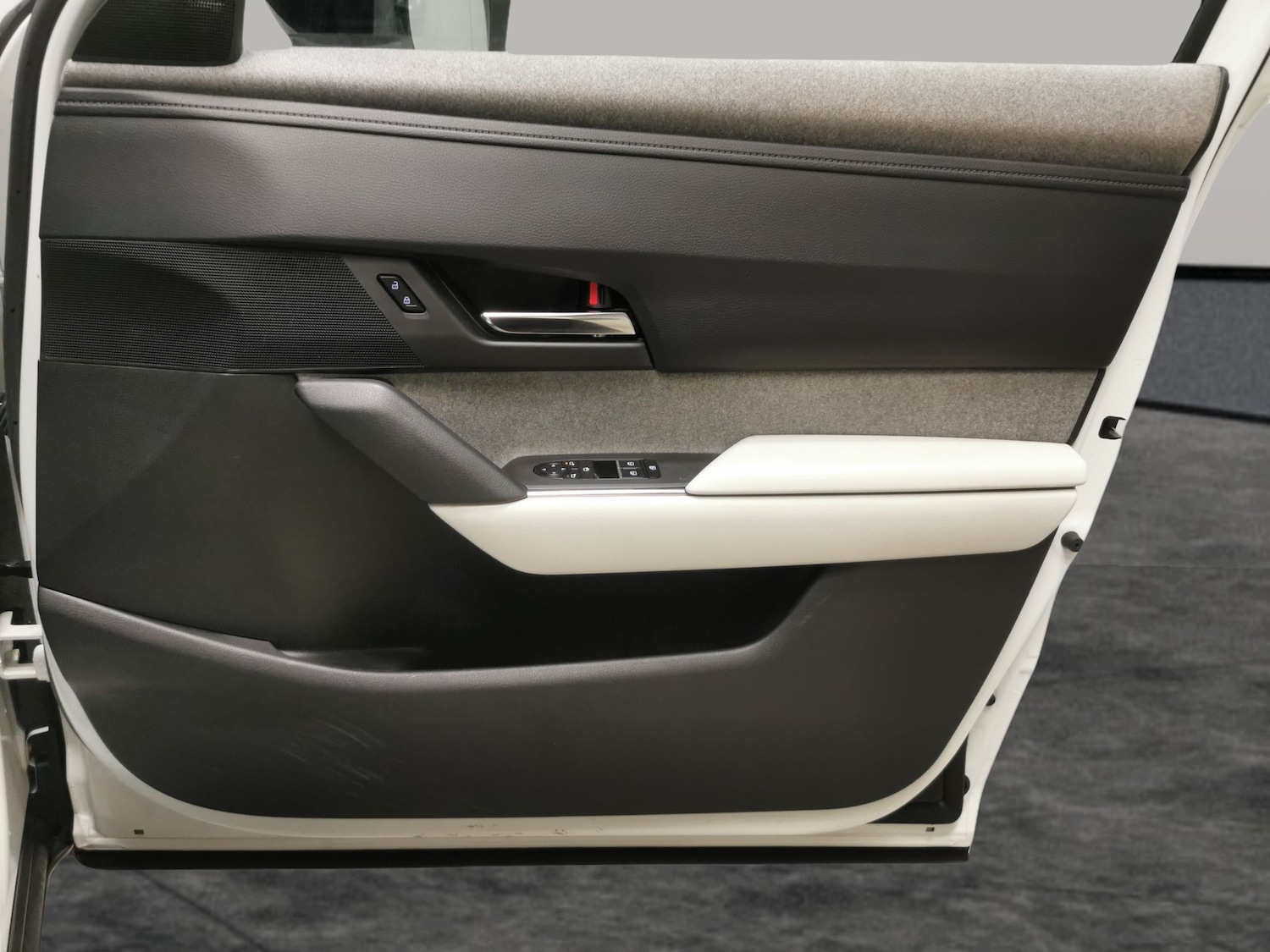 Used Mazda MX-30 2023 for sale - 77814997: Photo 28