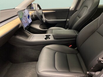 Used Tesla Model Y undefined for sale - 77829823: Photo