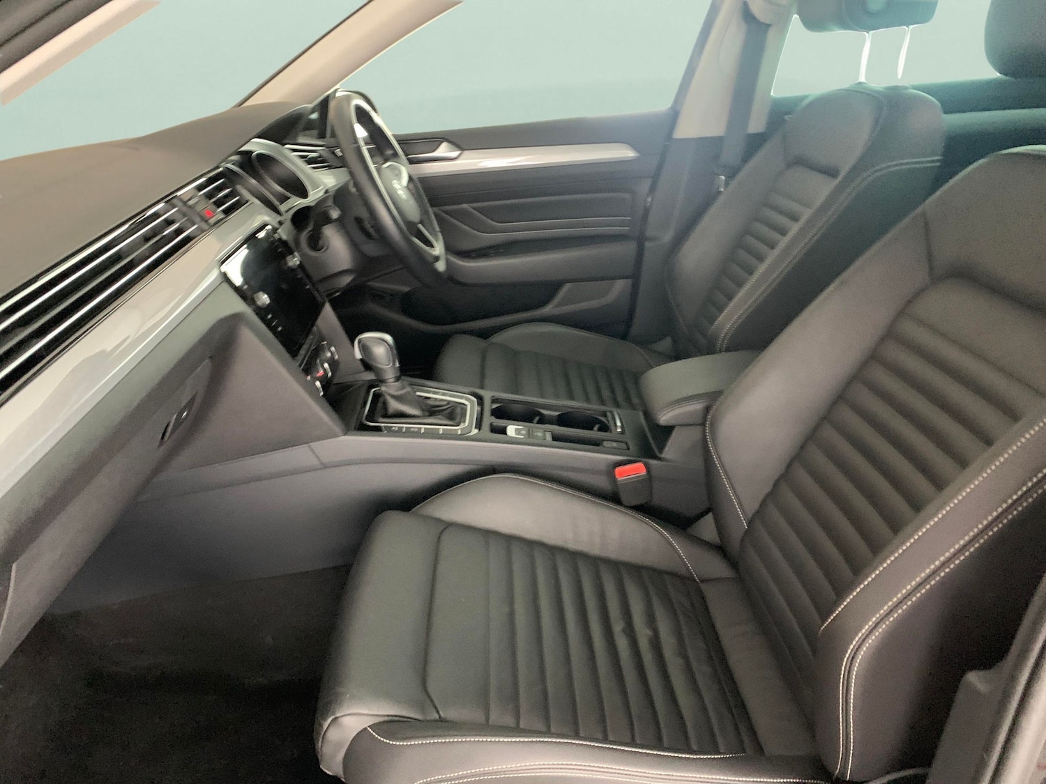 Used Volkswagen Passat 2022 for sale - 77125552: Photo 4