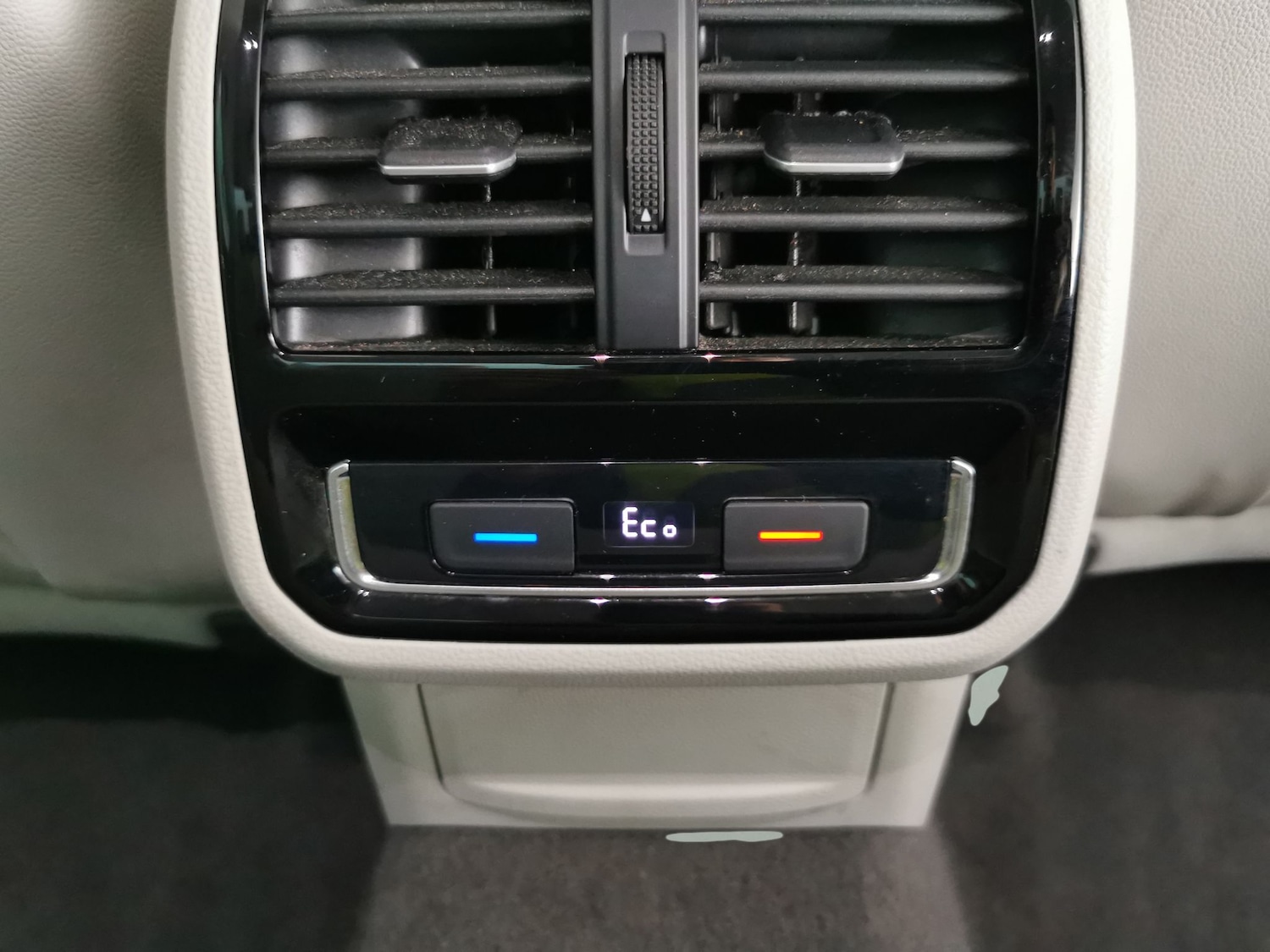 Used Volkswagen Passat 2020 for sale - 76428521: Photo 31