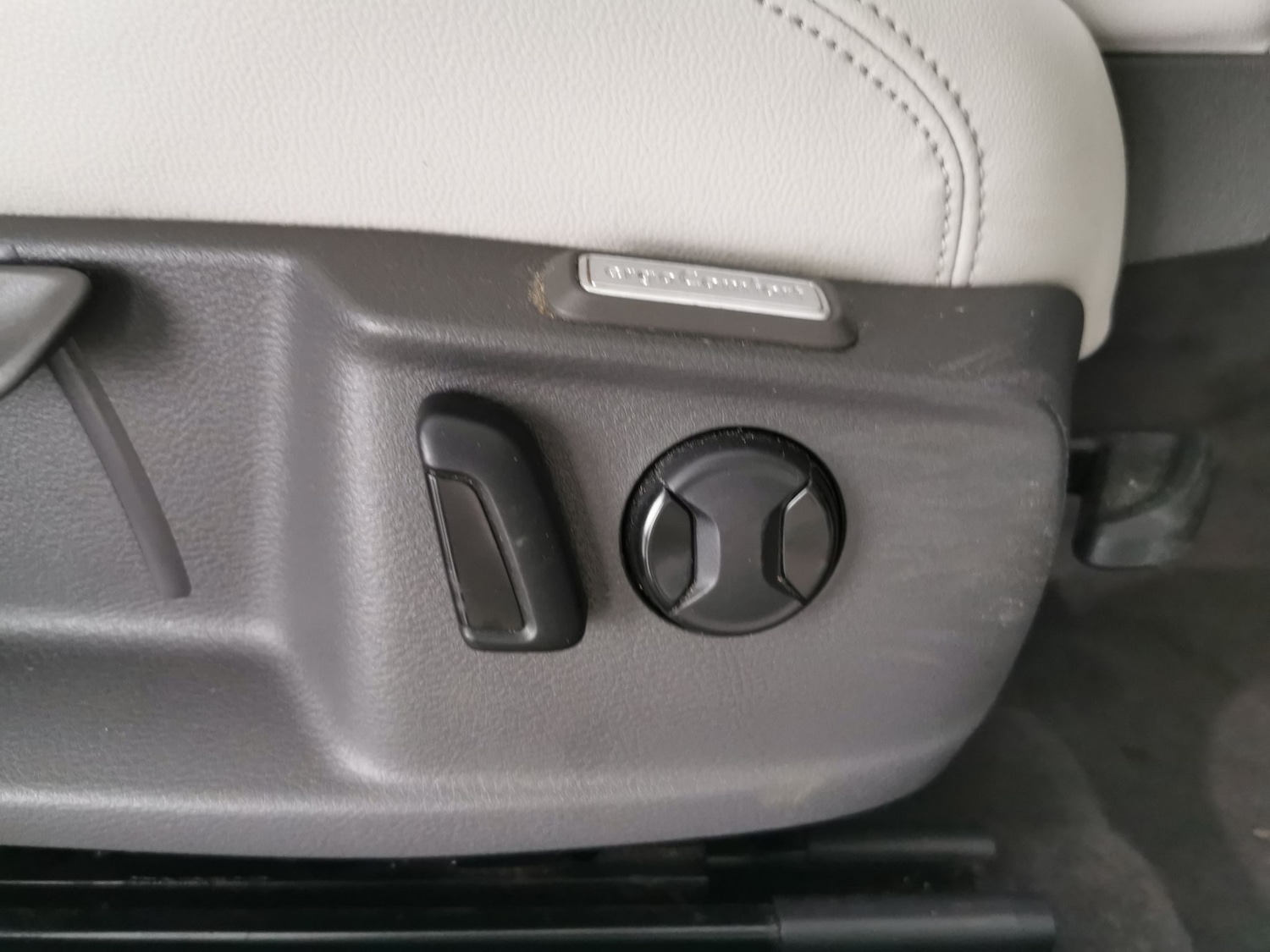 Used Volkswagen Passat 2020 for sale - 76428521: Photo 32