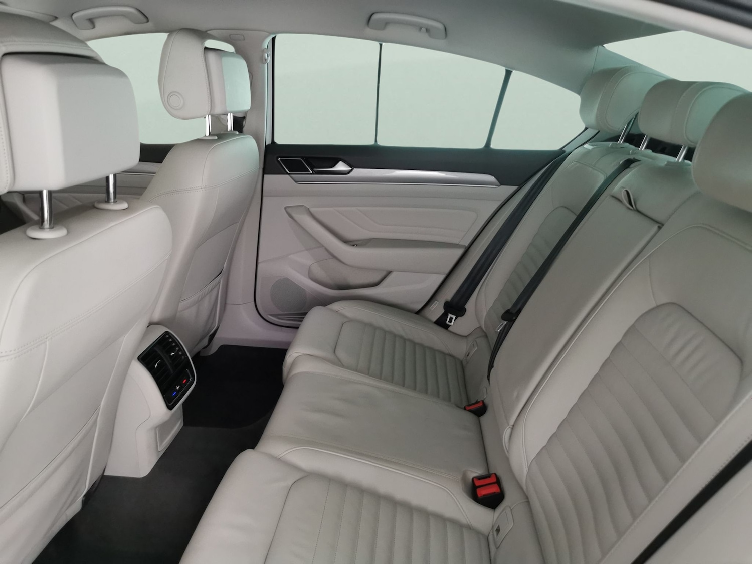 Used Volkswagen Passat 2020 for sale - 76428521: Photo 37