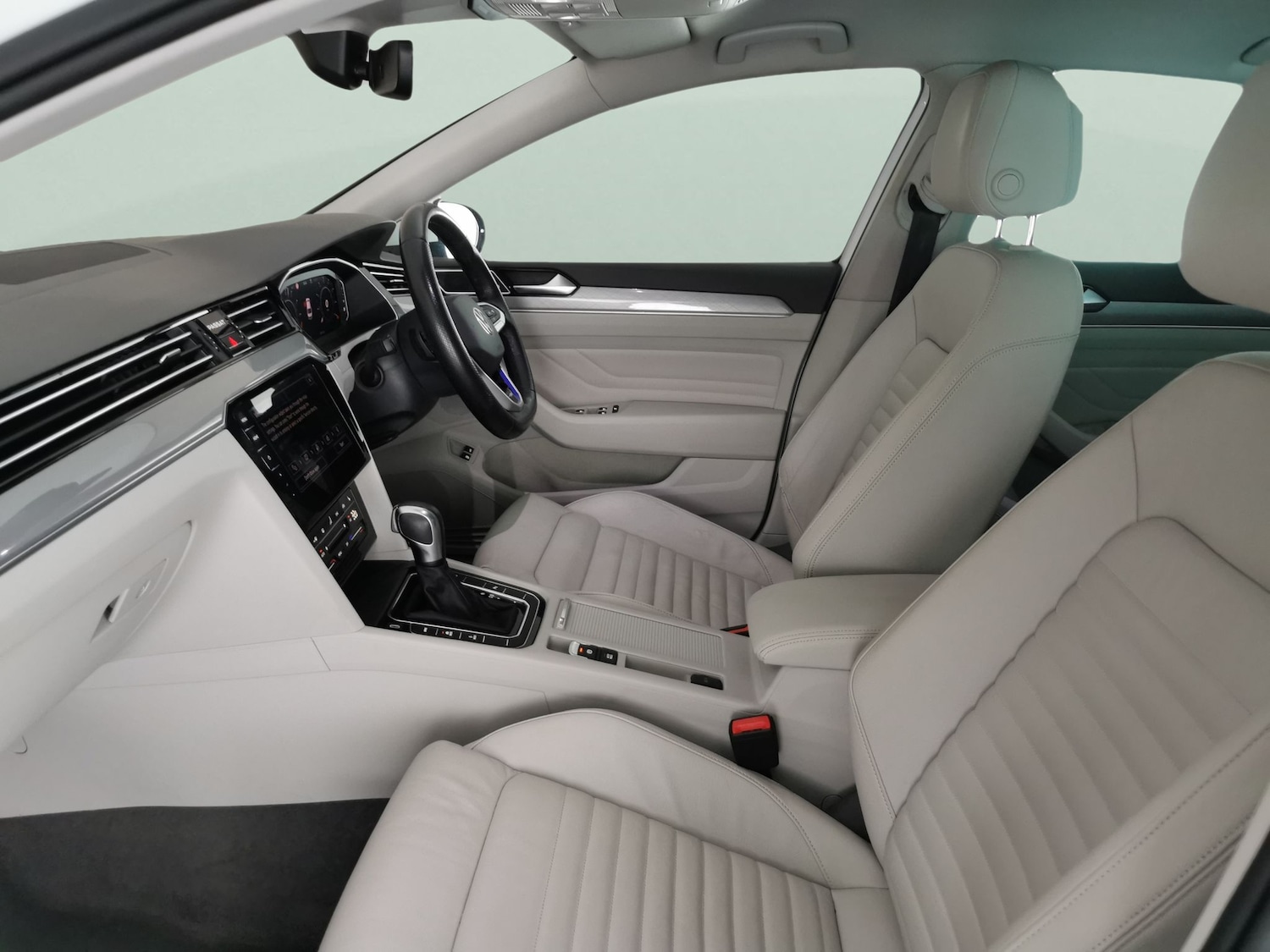 Used Volkswagen Passat 2020 for sale - 76428521: Photo 4