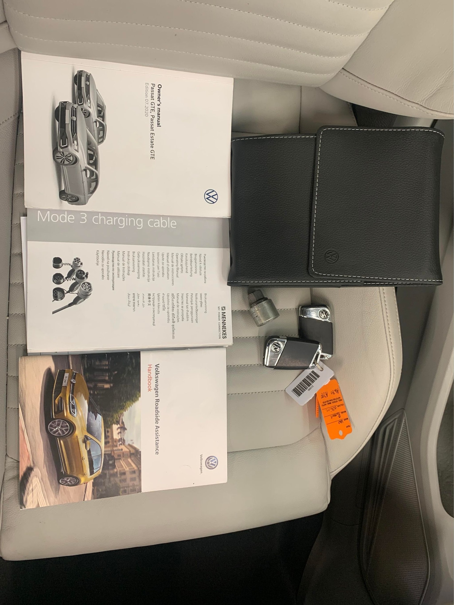 Used Volkswagen Passat 2020 for sale - 76428521: Photo 43