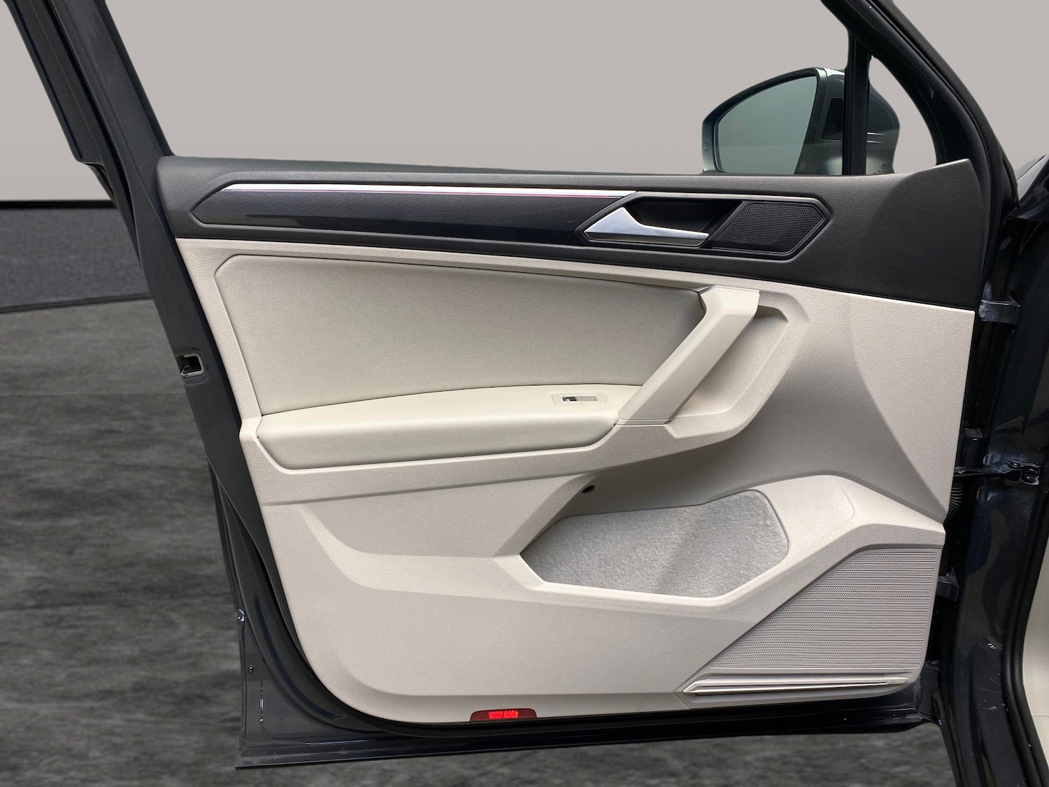 Used Volkswagen Tiguan 2023 for sale - 77951086: Photo 28